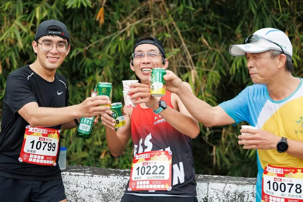 大亞集團70週年 7600名跑者齊聚臺南關廟 2025大亞旺萊馬拉松熱力開跑！